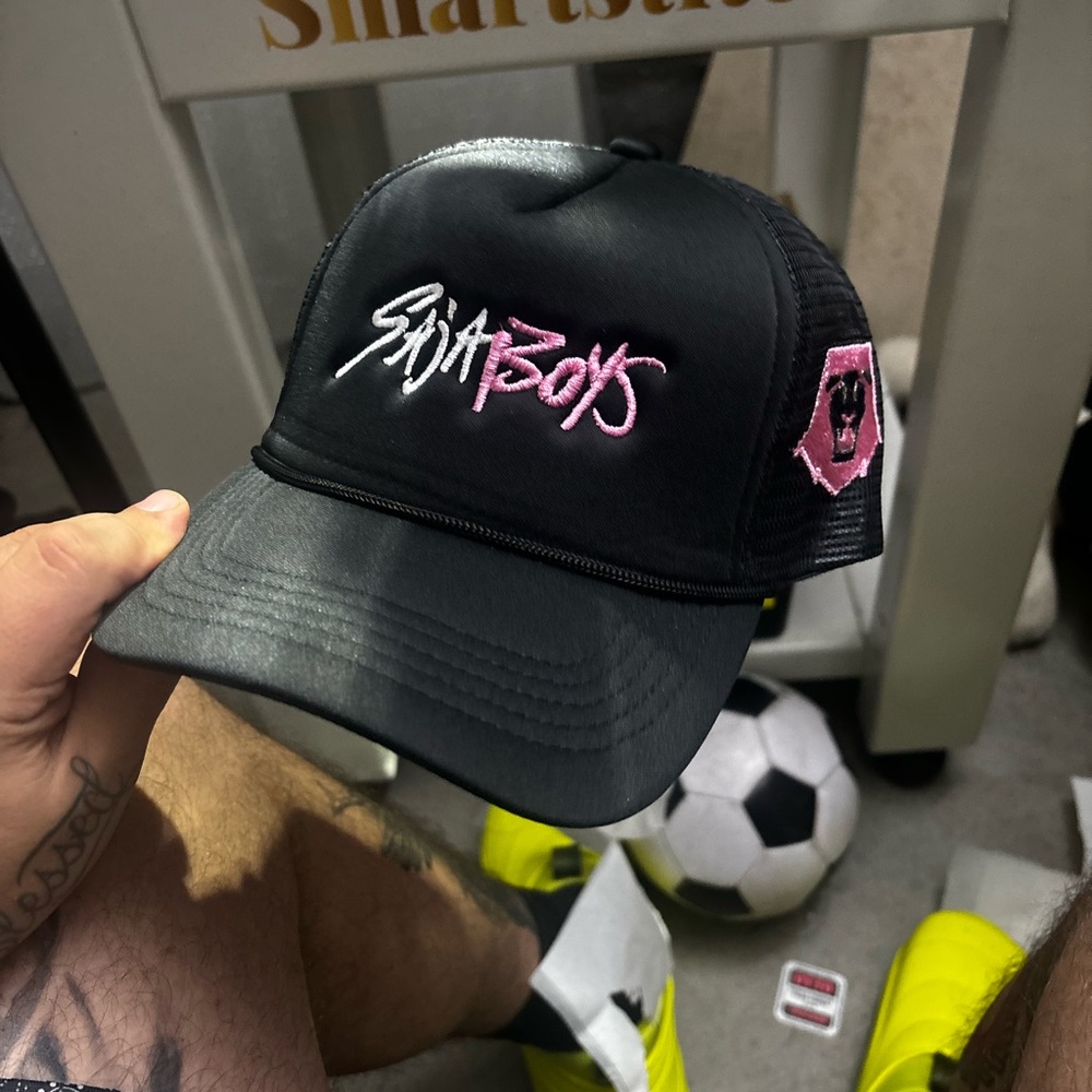 Saja Boys trucker hat k pop demon hunters